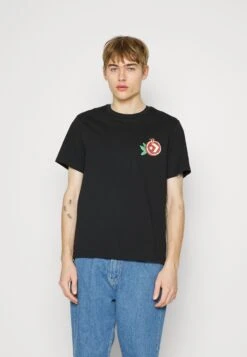 Converse Pomegranate Graphic - Print T-Shirt - Black -Converse Store 02130869cb014823891270d51459b147