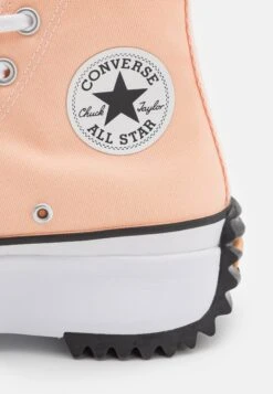 Converse Run Star Hike Seasonal Unisex - High-Top Trainers - Peach/White -Converse Store 034ace502f4d4e3685654606b1cc5328