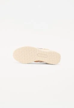 Converse RUN STAR TRAINER - Trainers - Coastal Dune/clay Court/natural Ivory -Converse Store 05387179af114f9c912c03a2cd7f085a