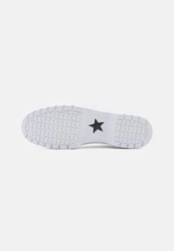 Converse Chuck Taylor All Star Lugged Lift Platform Unisex - High-Top Trainers - White/Black -Converse Store 06353096a6584533bc2e0b46aed92cc5