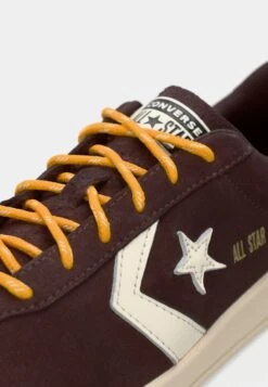 Converse ALL STAR CLASSIC TRAINER UNISEX - Trainers - Rugged Brown/natural Ivory/gold-coloured -Converse Store 06aa7e0abbdc465388c84491f00aaad6