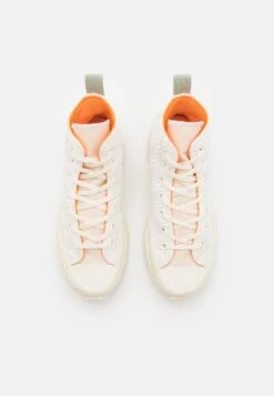 Converse Run Star Hike - High-Top Trainers - Peach Dream/Orange Haven 11 Converse Run Star Hike - High-Top Trainers - Peach Dream/Orange Haven -Converse Store 089b8c73d4774a78a50cad4cb60493b7