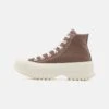 Converse Lugged 2.0 Unisex - High-Top Trainers - White/Brown