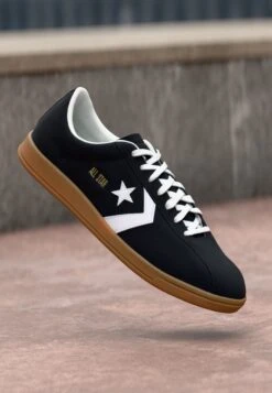 Converse CLASSIC TRAINER UNISEX - Trainers - Black/white