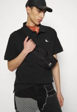 Converse Shoe Patch - Polo Shirt - Black -Converse Store 0e5c23d58deb4b18a8dc776e32d9554a