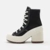 Converse CHUCK 70 DE LUXE HEEL - Platform Ankle Boots - Black