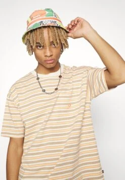 Converse Striped Pocket Tee - Print T-Shirt - Natural Ivory -Converse Store 13a697fbe22348859e60a6fc25632801