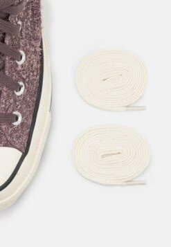 Converse Chuck 70 Hairy Unisex - High-Top Trainers - Violet Ore/Egret/Black -Converse Store 17fbc1f158304438ac3f54e54e790d58