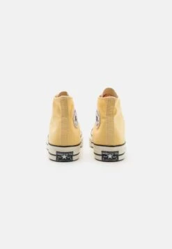 Converse Chuck 70 Spring Color Unisex - High-Top Trainers - Sunny/Egret/Black 8 Converse Chuck 70 Spring Color Unisex - High-Top Trainers - Sunny/Egret/Black -Converse Store 1d438d93328b4482a2fc7df08fecd4ff