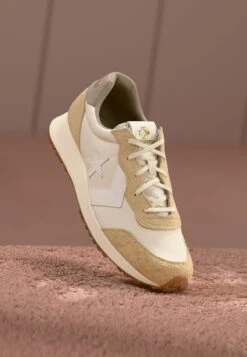 Converse OMEGA TRAINER UNISEX - Trainers - Last Straw/egret/vintage White