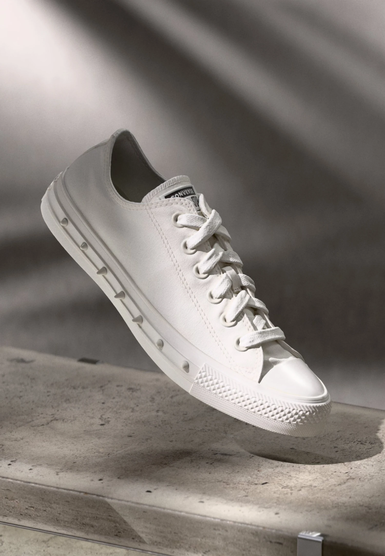 Converse CHUCK TAYLOR ALL STAR - Trainers - Vintage White/black 1 Converse CHUCK TAYLOR ALL STAR - Trainers - Vintage White/black