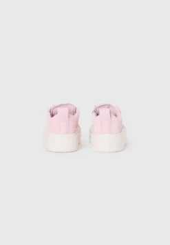 Converse CHUCK TAYLOR ALL STAR CRUISE UNISEX - Trainers - Summit Pink/vintage White -Converse Store 22ba764b3f6e44e094c8d21b093510f4