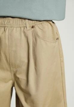 Converse Pocket Baggy - Shorts - Khaki -Converse Store 383200c3235c46d3a2c14e7c936b670a