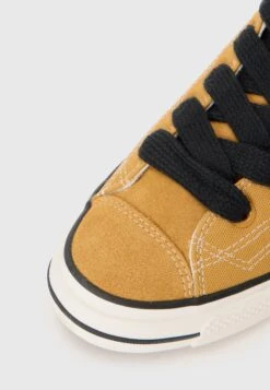 Converse CHUCK TAYLOR PUFF UNISEX - Trainers - Honey Stick/vintage White/fire Drill -Converse Store 38e8393045a8469f891648a9ca99c55c