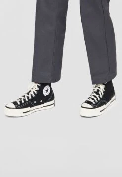 Converse CHUCK 70 PLUS - High-top Trainers - Schwarz -Converse Store 3a8127f1afb24a0386746f4076161904