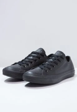 Converse Chuck Taylor All Star Ox Unisex - Trainers - Black 8 Converse Chuck Taylor All Star Ox Unisex - Trainers - Black -Converse Store 3ae07f4e395c4dd6b6e840624ffcf378