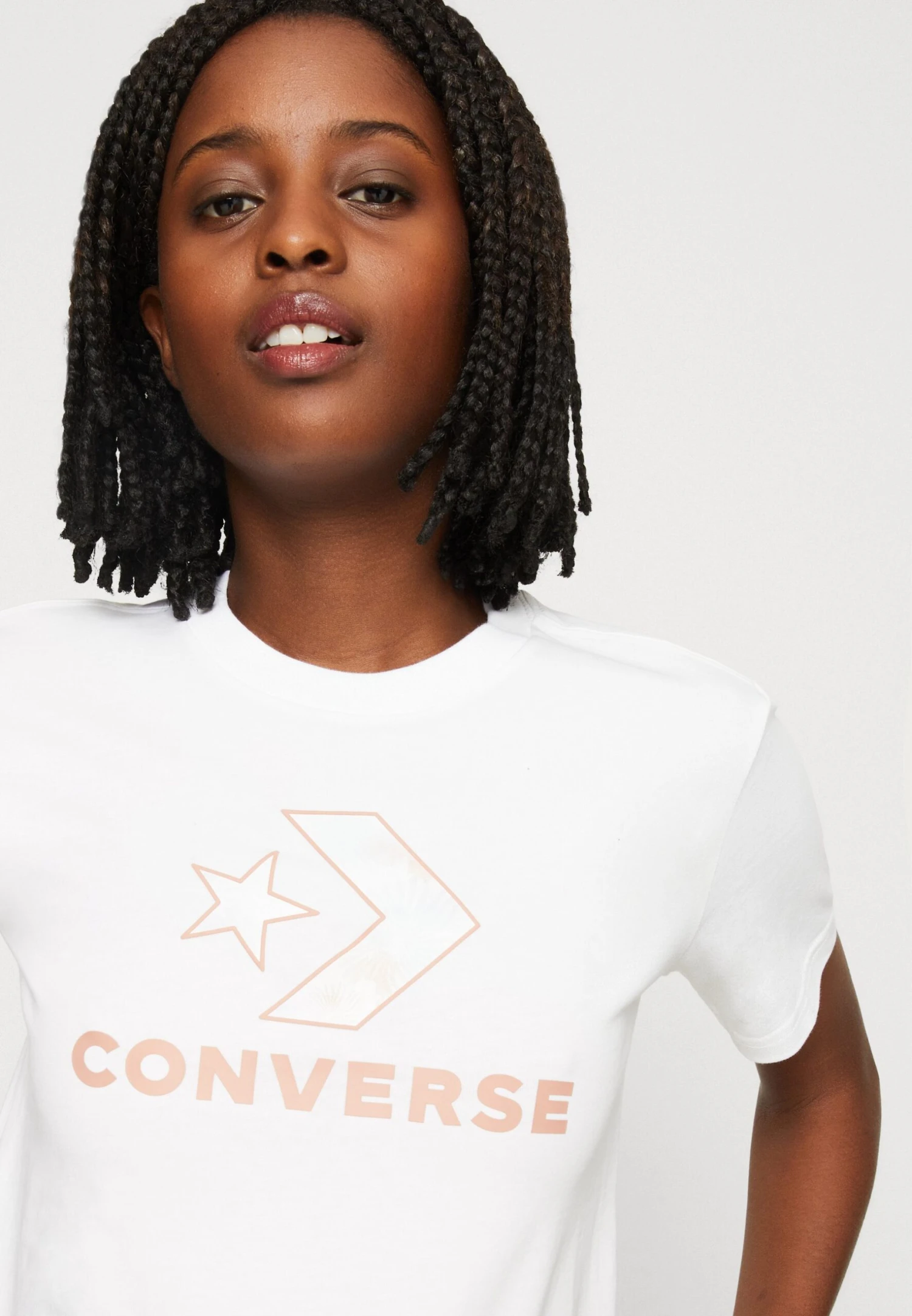 Converse Floral Star Chevron Short Sleeve - Print T-Shirt - White 4 Converse Floral Star Chevron Short Sleeve - Print T-Shirt - White - Image 4