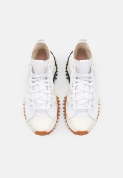 Converse Run Star Motion Canvas Platform Unisex - High-Top Trainers - White/Black/Honey -Converse Store 3fc043f5d1304e12a7e2858122070e01