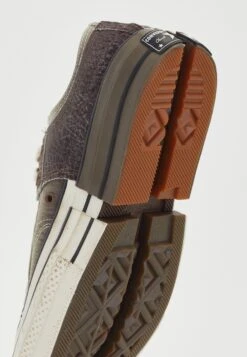 Converse FENG CHEN WANG CHUCK 70 UNISEX - Trainers - Brown/egret/black -Converse Store 42448b40b41e40c39e23d3a7ce0a82a8