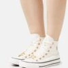 Converse Chuck Taylor All Star - High-Top Trainers - Vintage White