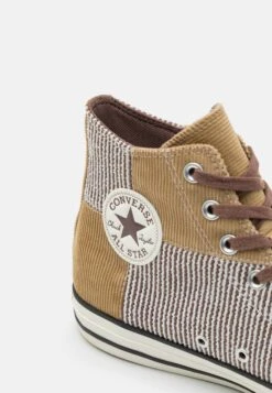 Converse Chuck Taylor All Star Workwear Unisex - High-Top Trainers - Squirrel Friend/Khaki -Converse Store 4711172d30f44466a8e9fbb0762682b0