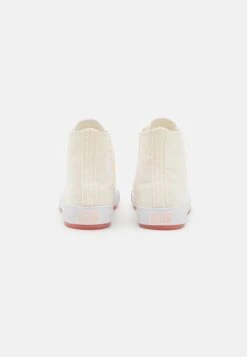 Converse Chuck Taylor All Star Marbled - High-Top Trainers - Egret/Cheeky Coral/Lawn Flamingo 9 Converse Chuck Taylor All Star Marbled - High-Top Trainers - Egret/Cheeky Coral/Lawn Flamingo -Converse Store 49e7b83602444f0b90b126185bf9993e