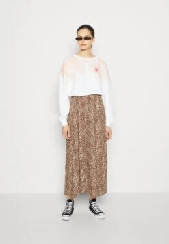 Converse Store -Converse Store 4be2f9ea1dbe4297949de99f6de02178