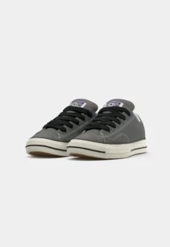 Converse CHUCK TAYLOR PUFF UNISEX - Trainers - Sharkskin/vintage White/court Purple -Converse Store 508b2531d7144d26a64662f093174efb