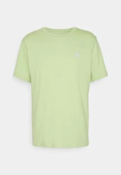 Converse Go Unisex - Basic T-Shirt - Vitality Green 8 Converse Go Unisex - Basic T-Shirt - Vitality Green -Converse Store 55cda190608a4f02a07a1a05030cfb76
