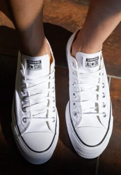 Converse Chuck Taylor All Star Lift - Trainers - White/Garnet/Navy -Converse Store 56bc7e764a044b7291b804683bb7c566