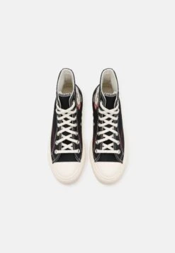 Converse Chuck Taylor All Star Lift - High-Top Trainers -Converse Store 59e06ead15844a24bac111c1d0d8e11d