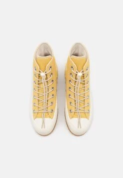 Converse Chuck Taylor All Star Lugged 2.0 Summer Utility - High-Top Trainers - Trailhead Gold/Burnt Honey/Egret -Converse Store 6081c96ce71044d2a952aa358e92014b