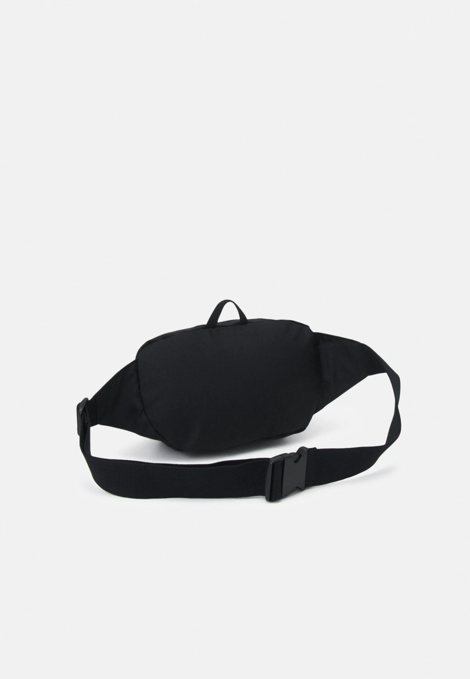 Converse Star Chevron Core Crossbody Bag - Bum Bag - Black 2 Converse Star Chevron Core Crossbody Bag - Bum Bag - Black - Image 2