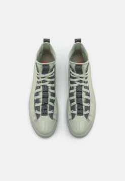 Converse Chuck Taylor All Star Explore Utility Tones Unisex - High-Top Trainers - Summit Sage/Cyber Grey/Tidepool Grey -Converse Store 640b25cc064e4bd78a1964ad76b61cb7