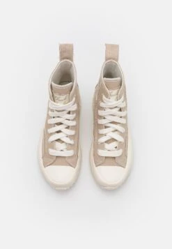 Converse Run Star Hike - High-Top Trainers 11 Converse Run Star Hike - High-Top Trainers -Converse Store 6c5aed0b3ab64ec0bbc13582632c0bfb