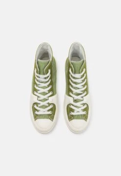 Converse Chuck Taylor All Star Construct Summer Utility Unisex - High-Top Trainers - Grassy/Vintage White -Converse Store 6ea01d2be5a74480bdde467598ba6964
