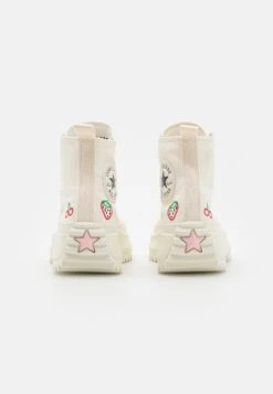 Converse Run Star Hike - High-Top Trainers - Sunrise Pink -Converse Store 72dbd92609984cfc99de52d3a1f412b5