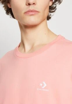 Converse Go To Embroidered Star Chevron Standard Fit Unisex - Basic T-Shirt - Lawn Flamingo -Converse Store 72ec1fddaec2437785153fed605071b4