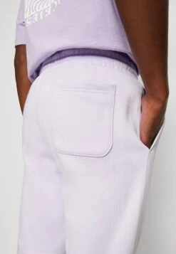 Converse Go To Embroidered Star Chevron Brushed Back Unisex - Tracksuit Bottoms - Vapor Violet -Converse Store 7366a43d9eb74bddac17e5e9f2a863ee