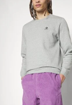 Converse Go To Embroidered Star Chevron Crew Unisex - Sweatshirt - Vintage Grey Heather -Converse Store 75ba05bc9d1d467aa4b9bfe0a8fb5fb1