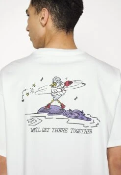 Converse Swamp Pals- Print T-Shirt - White -Converse Store 75d6b648c7b04531aac734a00b247cdb