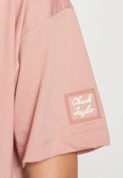 Converse Chuck Taylor Boxy Tee - Print T-Shirt -Converse Store 79adcb63475f4d7aab766921a06c13f7