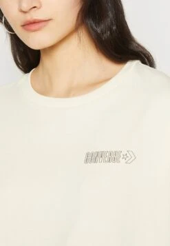 Converse Coastal Vibes - Print T-Shirt - Moms Potato Salad 11 Converse Coastal Vibes - Print T-Shirt - Moms Potato Salad -Converse Store 7d7d3cb9cf734dc98e3eabddee67ede3