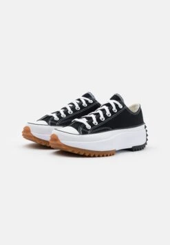 Converse Run Star Hike Unisex - Trainers - Black/White -Converse Store 812f7ce68239409e8a044a7164ade07a