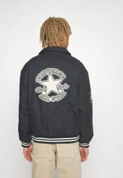 Converse Varsity Padded Jacket - Bomber Jacket -Converse Store 852d81c0f2904dd699c00b5b0b072cc1