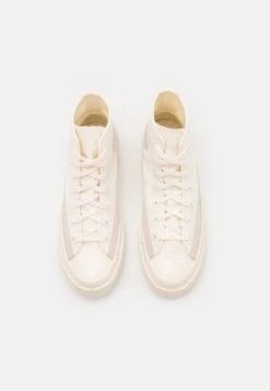 Converse Chuck 70 Hiking Unisex - High-Top Trainers - Egret/Desert Sand -Converse Store 8650bd7e1a444af3ab5e2b0e9292b988