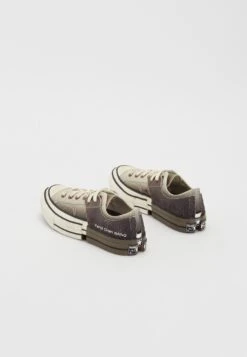 Converse FENG CHEN WANG CHUCK 70 UNISEX - Trainers - Brown/egret/black -Converse Store 87b203e2715d492f8e0b15663cbffac3