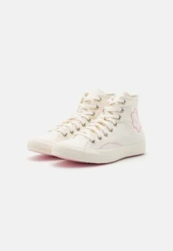 Converse Chuck Taylor All Star - High-Top Trainers - Sunrise Pink/Black -Converse Store 87cd0d0bdbf34b518a5dc3f34566bc62