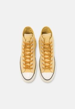 Converse Chuck 70 Jungle Cloth Unisex - High-Top Trainers - Trailhead Gold/Burnt Honey/White -Converse Store 892d970ef5914eafa6cb4b1f000089cc