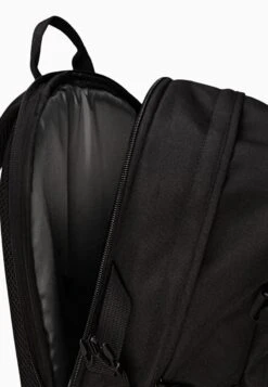 Converse STRAIGHT EDGE BACKPACK UNISEX - Rucksack - Black -Converse Store 89e054b82704406eb24c2fed758f0d4a